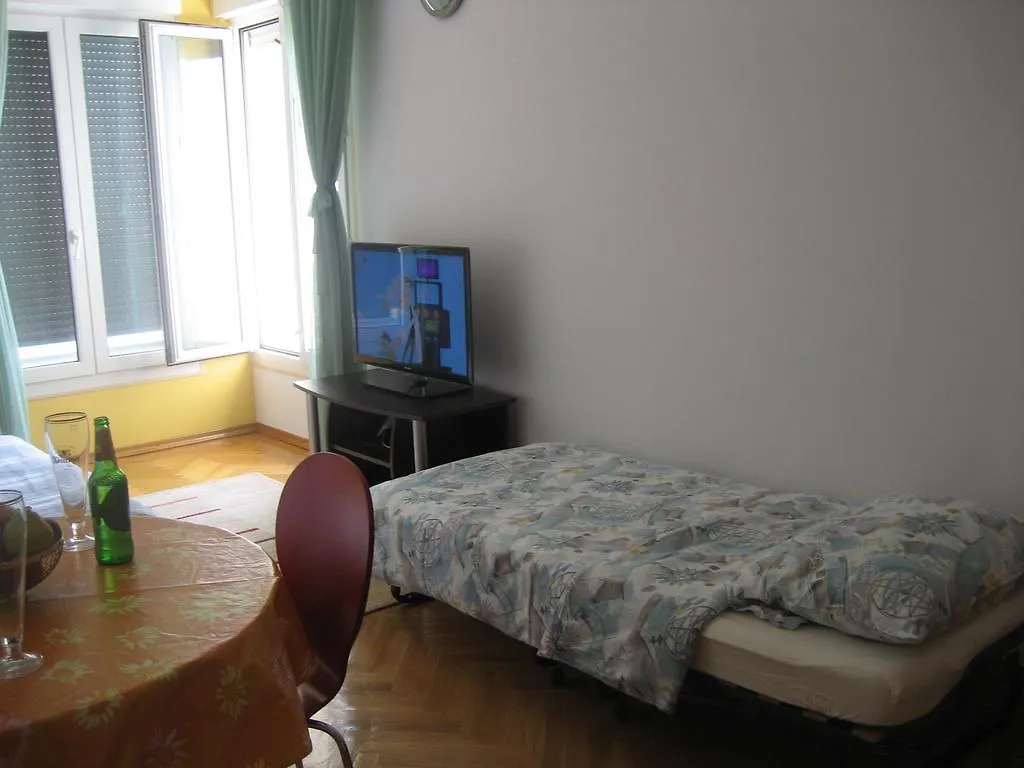 Studio Seaside Apartment Amphora
